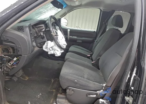 2008 Chevrolet Silverado C1500 из США, поврежденный, VIN 2GCEC19C581170175